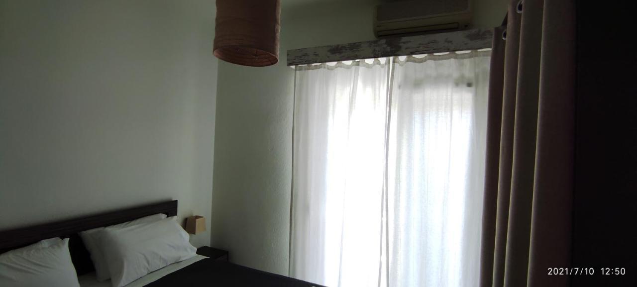 Epavlis Apartment Néa Péramos Extérieur photo